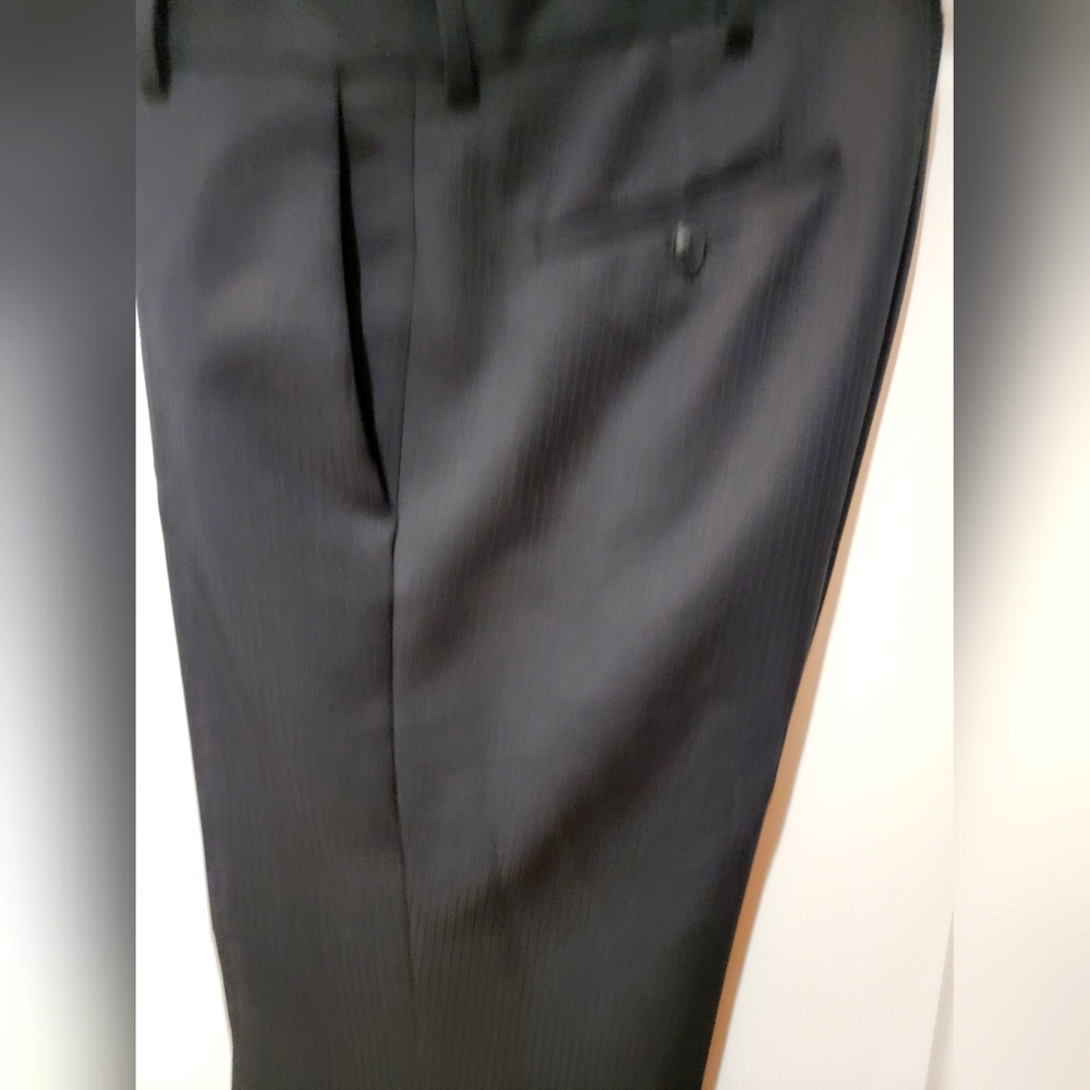 Men's Slacks - Picture 4 of 8